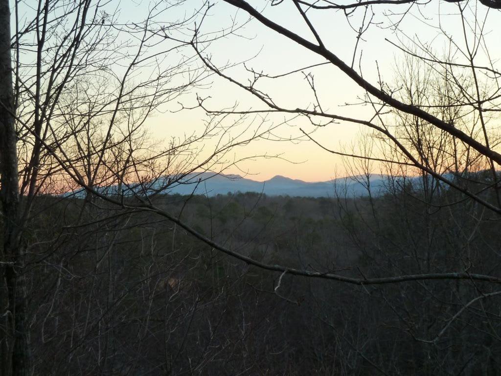 View! Cozy, Private, Fireplace, Hot Tub Log Cabin, Honeymoon! 塞维尔维尔 外观 照片